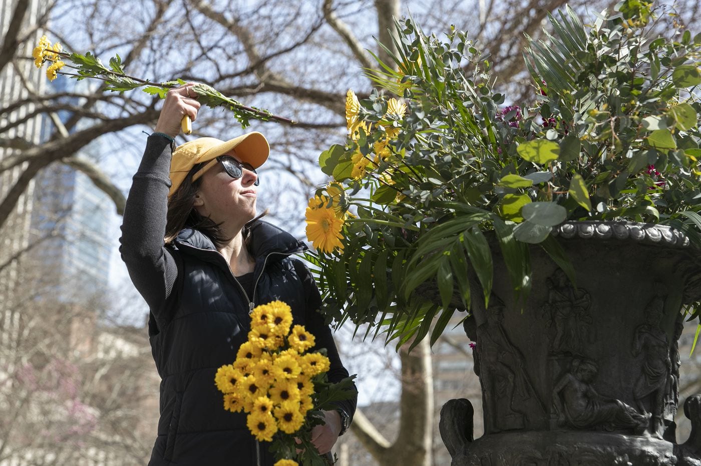 Philadelphia florists give away 2,000 flowers from events canceled due to coronavirus