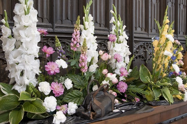 Lincoln Cathedral to fill up with flowers to mark momentous year