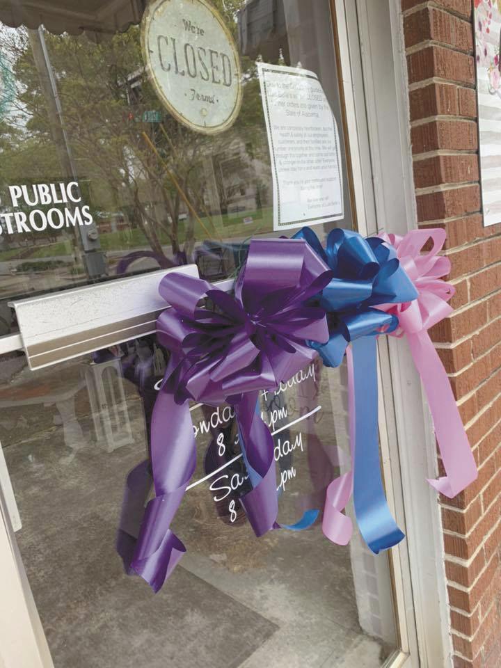 Florist doing its part to help with Ribbons of Hope