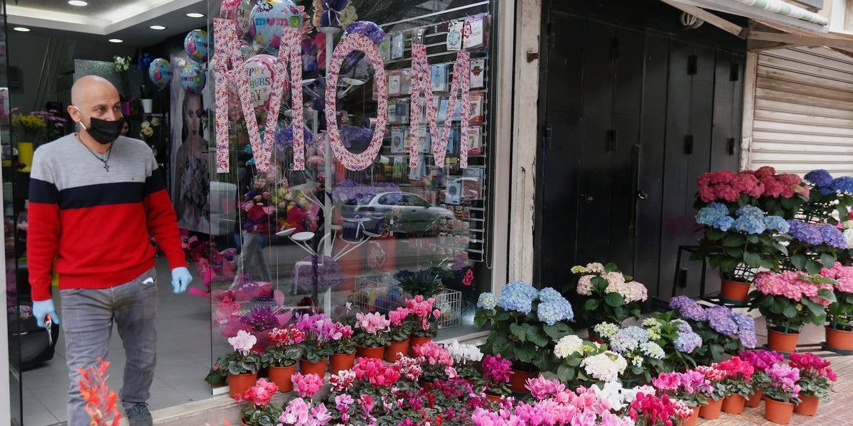 The coronavirus seemed to spell doom for flower shops across the country, but a Mother’s Day surge from customers missing their moms may offer salvation