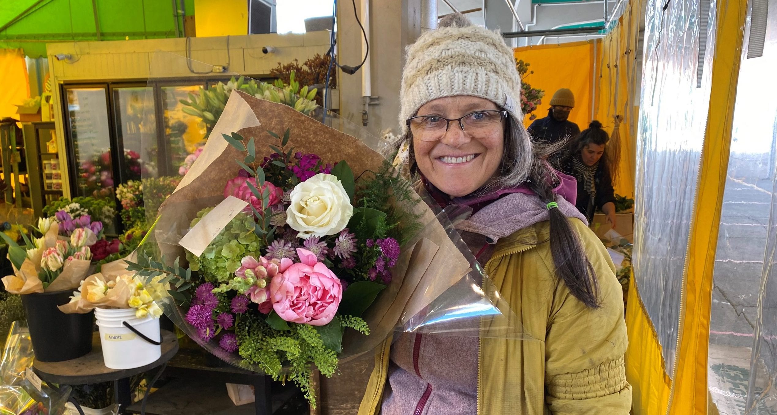 Florist delivers $4,000 worth of flowers to long-term care facilities