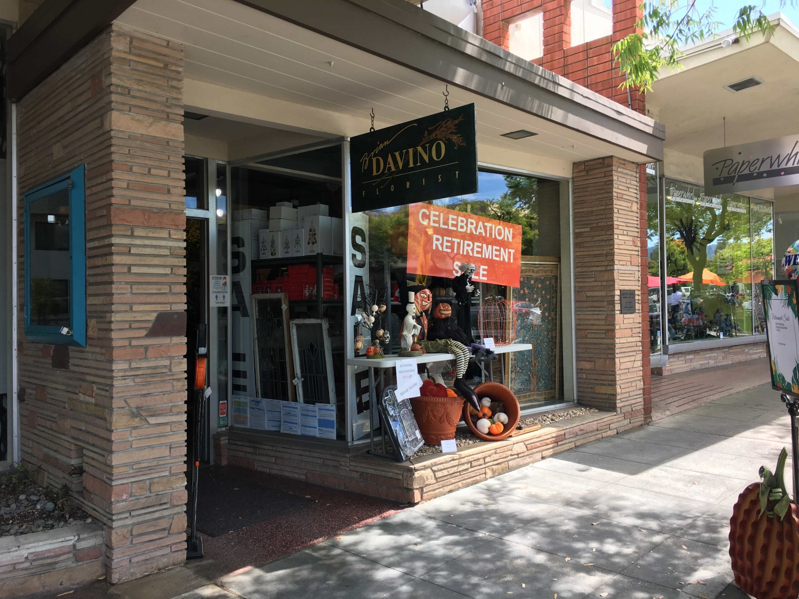 Longtime downtown Los Altos florist set to close up shop next month