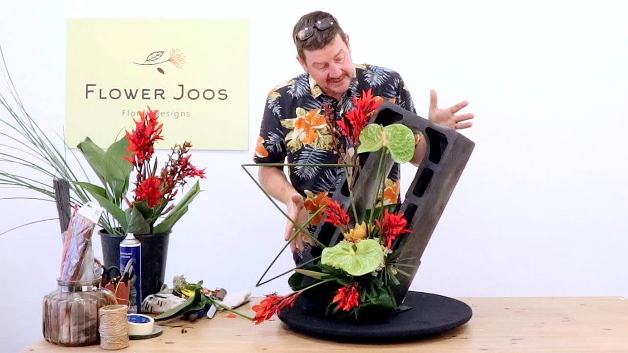 How To Make A Sculptural Flower Design