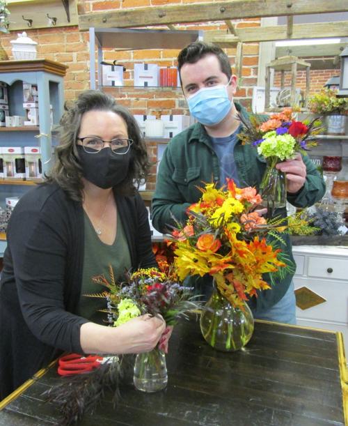 Geneseo florist delivers joy to assisted living residents