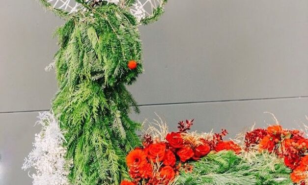 Follow a Festive  ‘Floral Trail’ in Vancouver Featuring 35 pop-up Floral installations