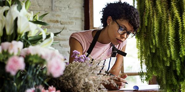 How to Develop a Successful  Partnership  With a Floral Wholsaler