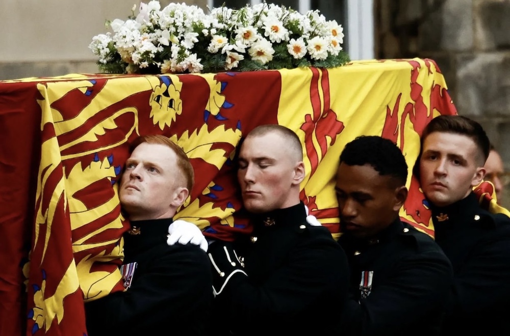 royal family caring the coffin 