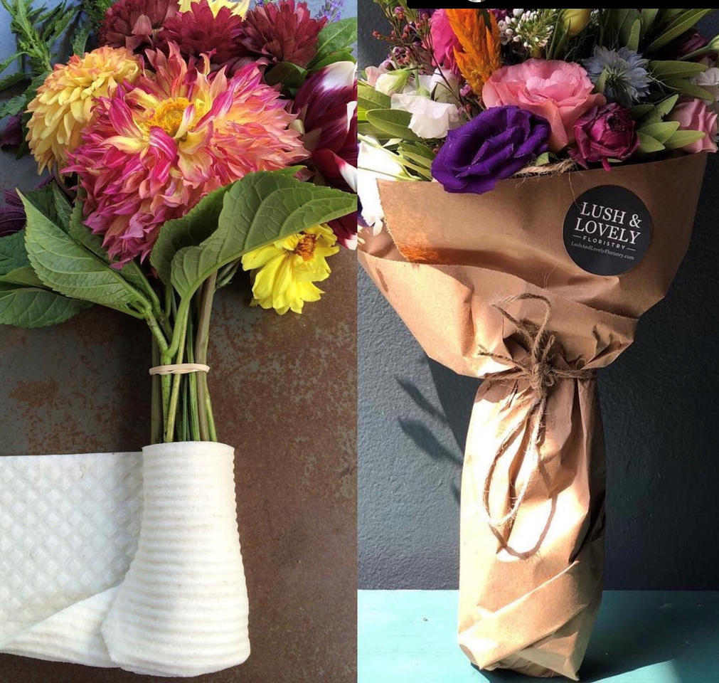 wrapping by brown paper- lush!!!!  Trendy flowers, Flower shop display,  How to wrap flowers