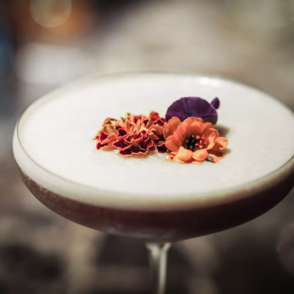 Amazing-cocktail-with-flower