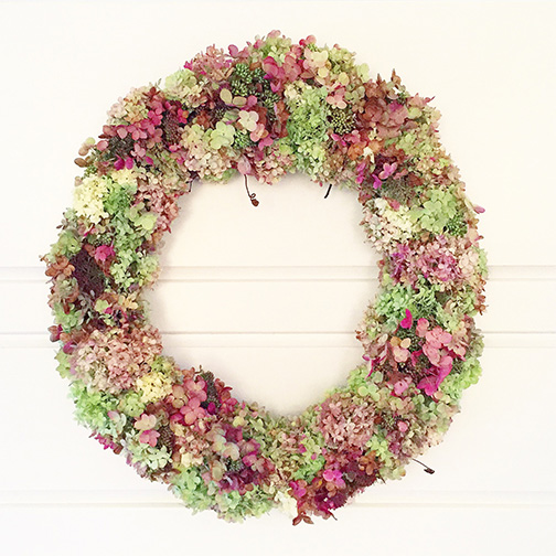 pastel wreath with hydreangea