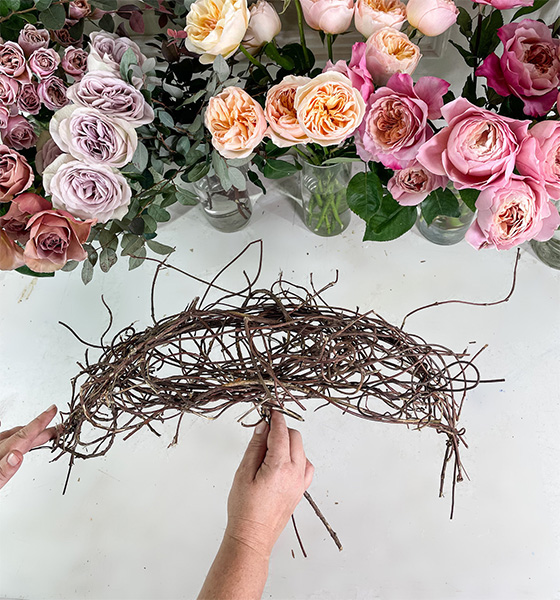 How to Create Beautiful Hand-Wrapped Bouquets - Cascade Floral Wholesale