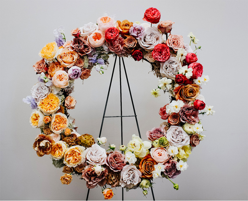wreath of garden roses
